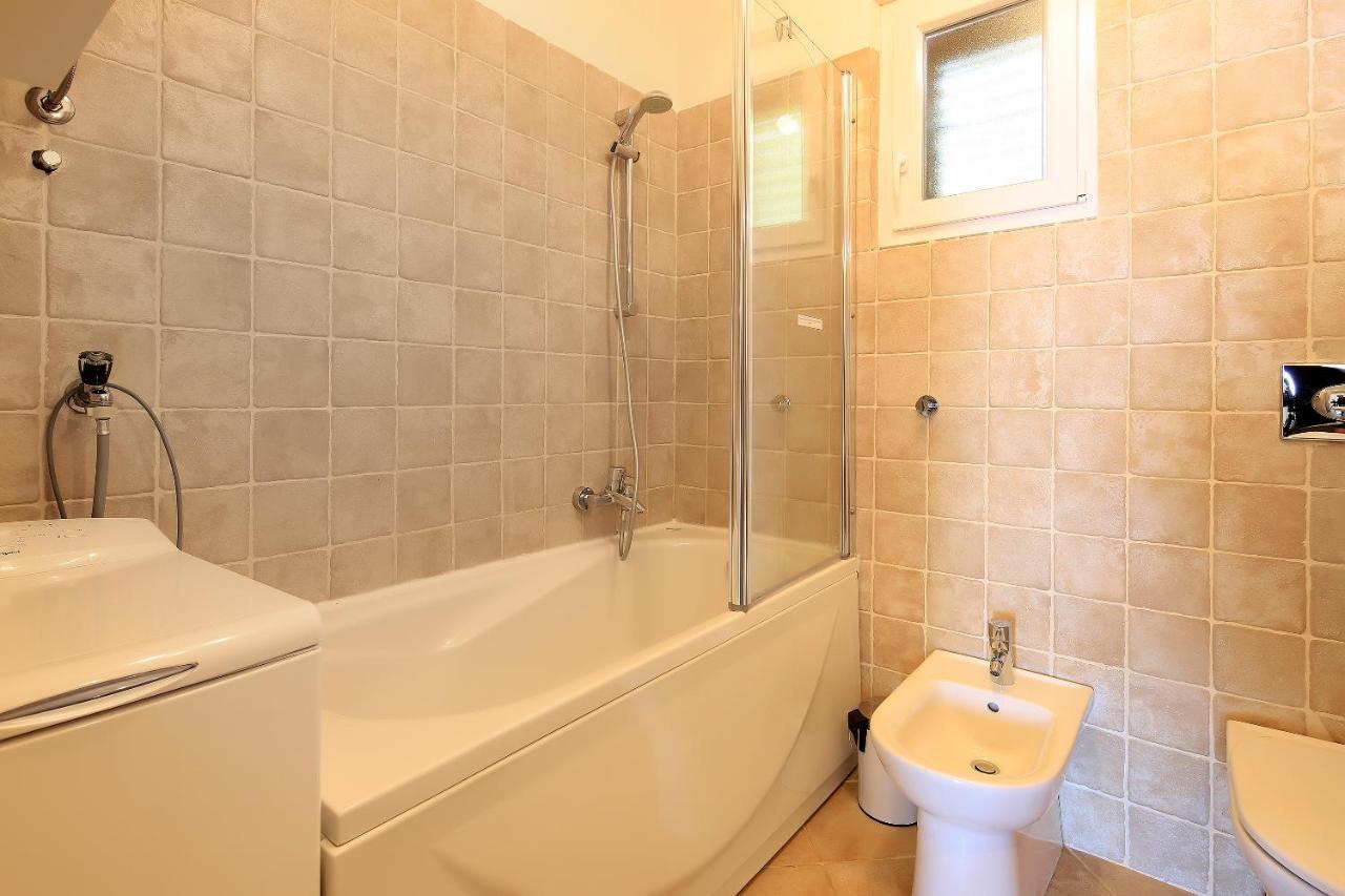 Apartment Vincent With Beautiful Sea View Terrace Кленовица Экстерьер фото