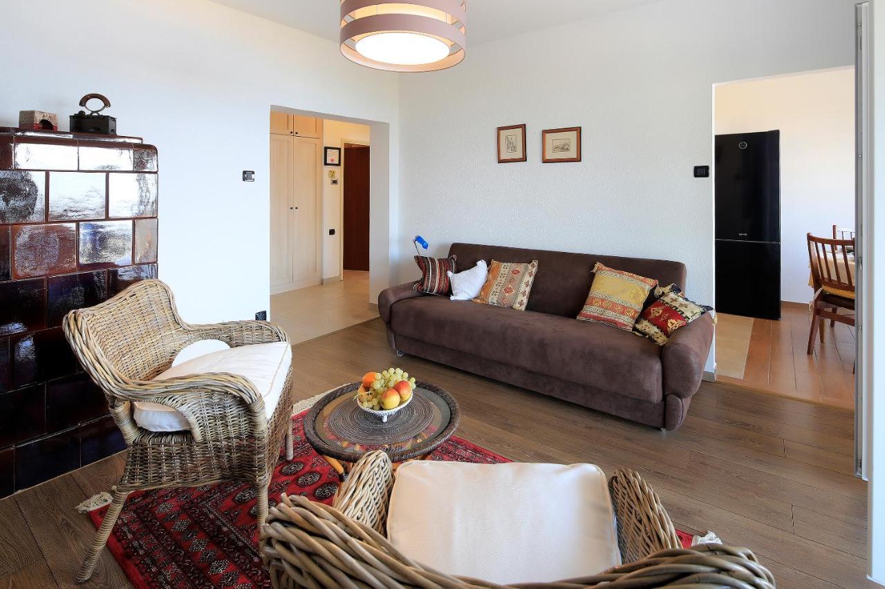 Apartment Vincent With Beautiful Sea View Terrace Кленовица Экстерьер фото