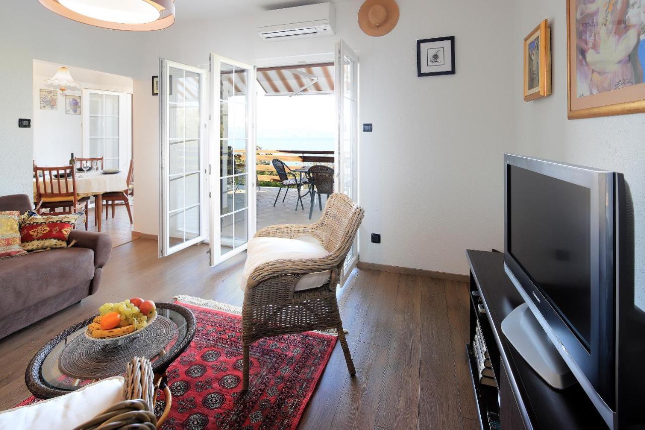 Apartment Vincent With Beautiful Sea View Terrace Кленовица Экстерьер фото