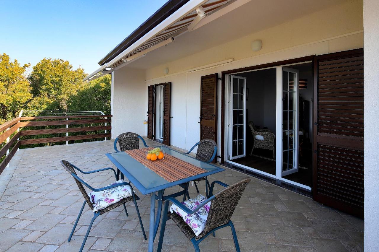 Apartment Vincent With Beautiful Sea View Terrace Кленовица Экстерьер фото