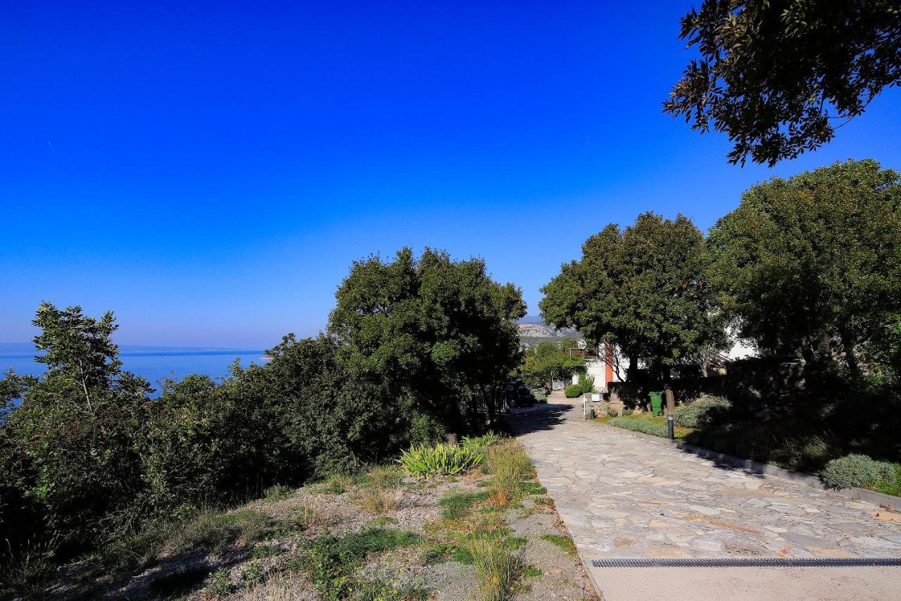 Apartment Vincent With Beautiful Sea View Terrace Кленовица Экстерьер фото